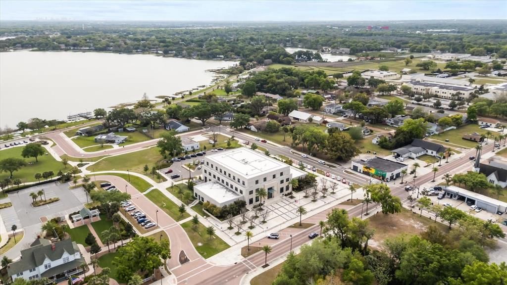 На продажу: $239,900 (0.46 acres)