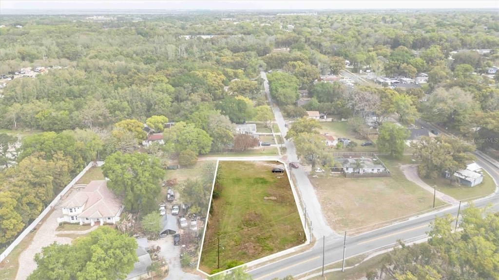 На продажу: $239,900 (0.46 acres)