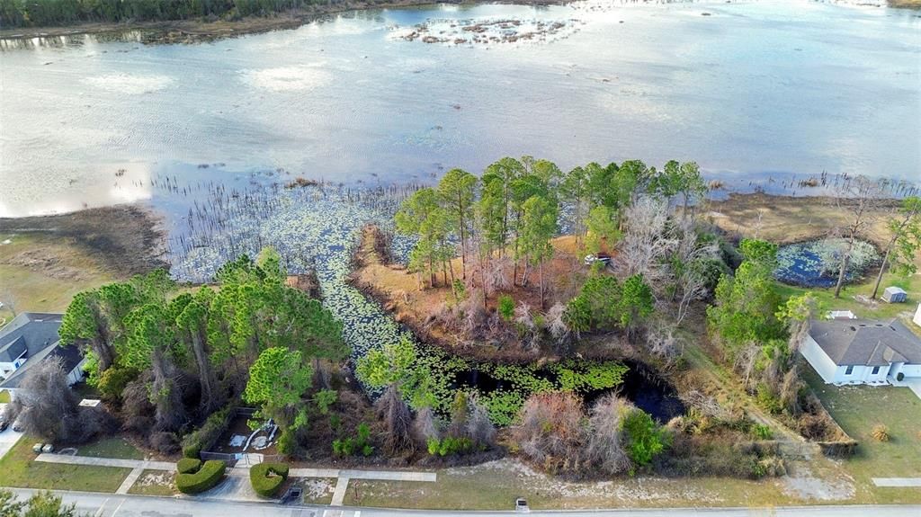 En Venta: $38,000 (0.90 acres)