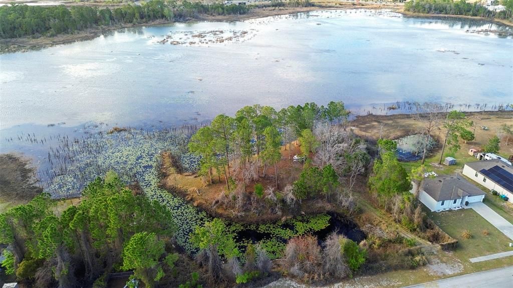 En Venta: $38,000 (0.90 acres)