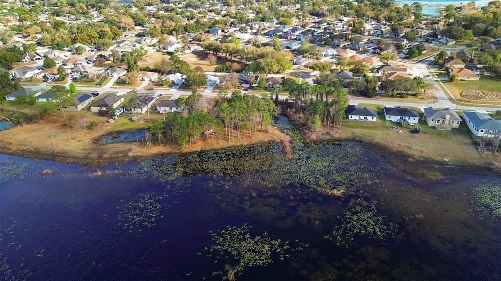 En Venta: $38,000 (0.90 acres)