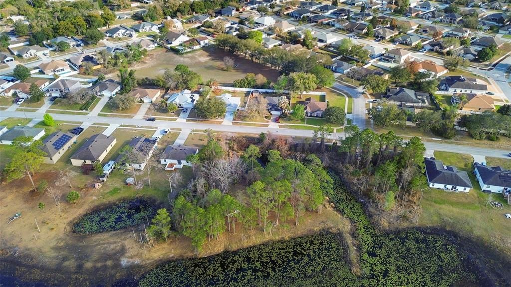 En Venta: $38,000 (0.90 acres)