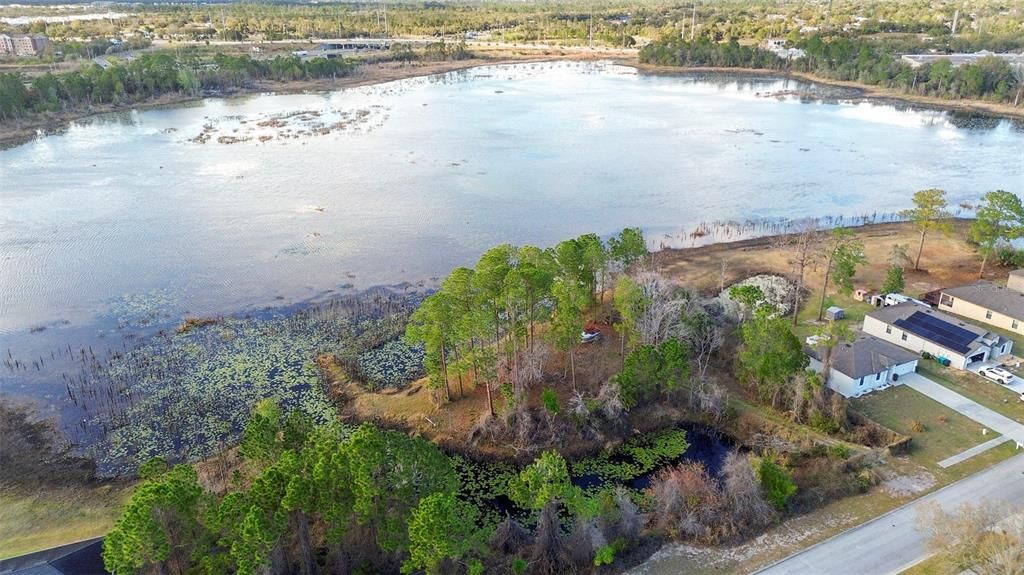 En Venta: $38,000 (0.90 acres)