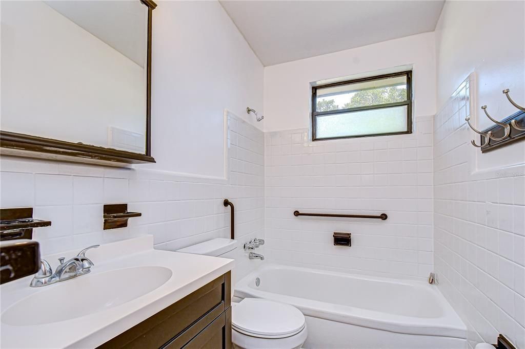 En Venta: $250,000 (3 camas, 1 baños, 950 Pies cuadrados)