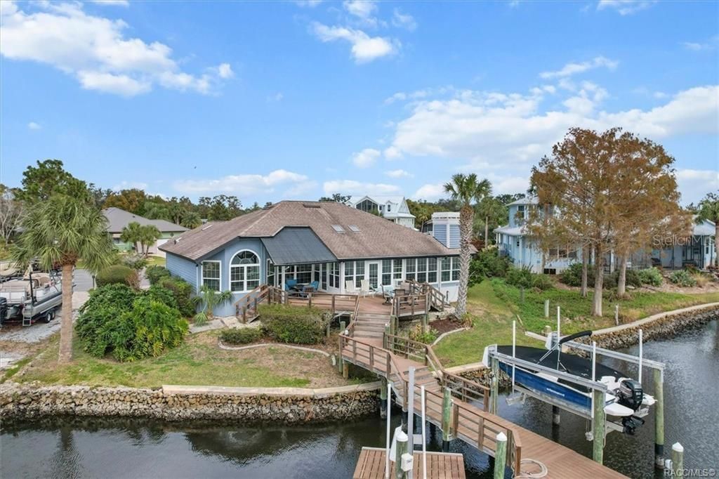 En Venta: $1,350,000 (3 camas, 2 baños, 2219 Pies cuadrados)