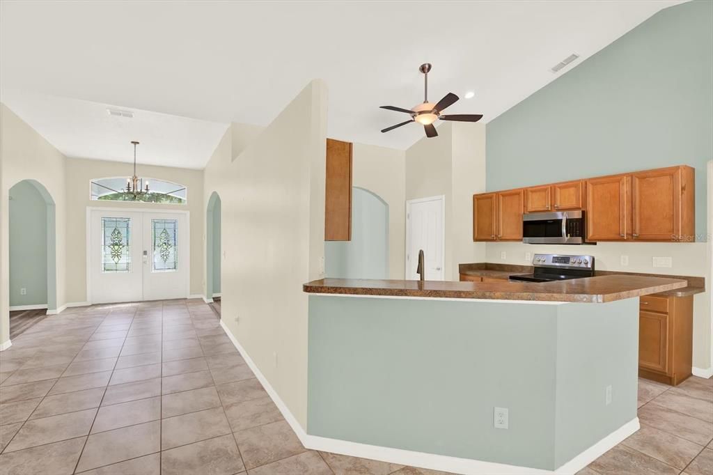 For Sale: $500,000 (4 beds, 3 baths, 2536 Square Feet)