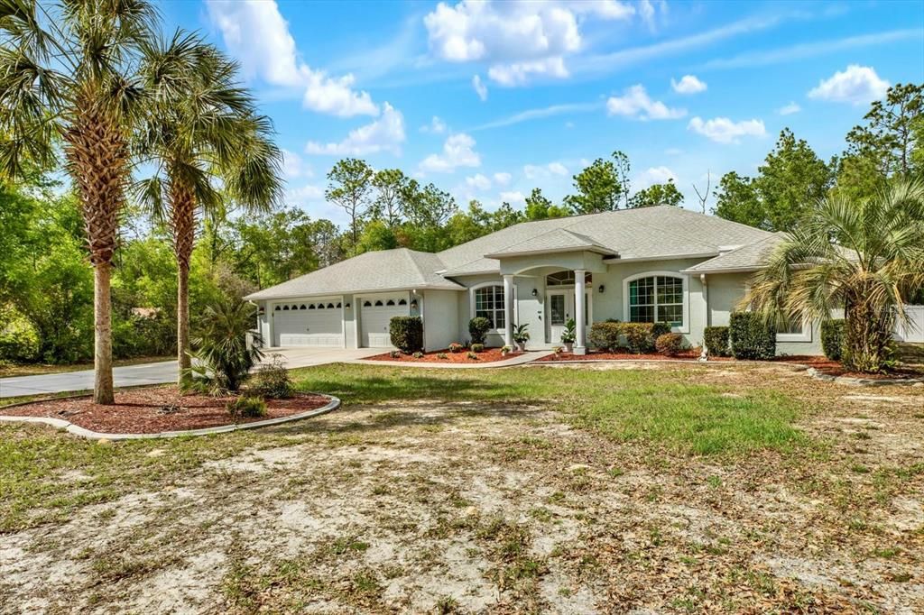 For Sale: $500,000 (4 beds, 3 baths, 2536 Square Feet)