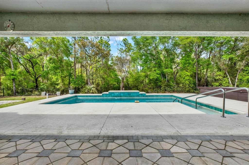 For Sale: $500,000 (4 beds, 3 baths, 2536 Square Feet)