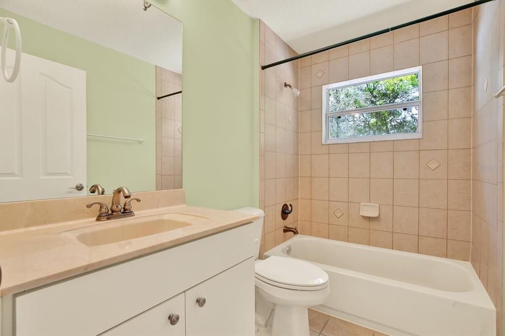 For Sale: $500,000 (4 beds, 3 baths, 2536 Square Feet)