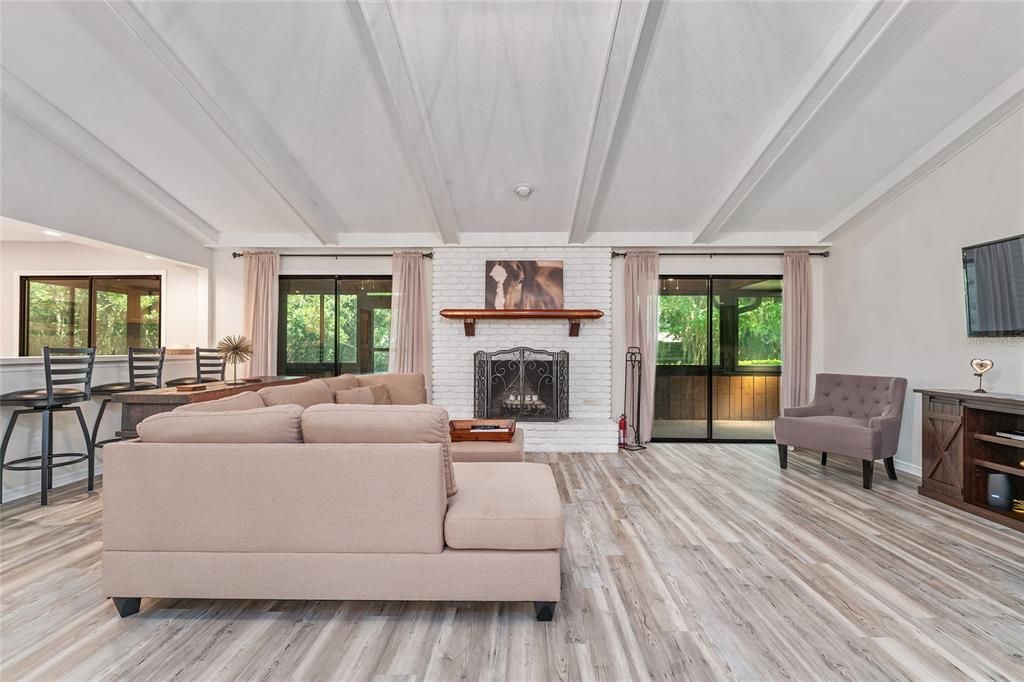 En Renta: $3,750 (3 camas, 2 baños, 1994 Pies cuadrados)