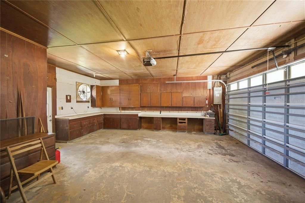 For Sale: $539,000 (2 beds, 3 baths, 2240 Square Feet)