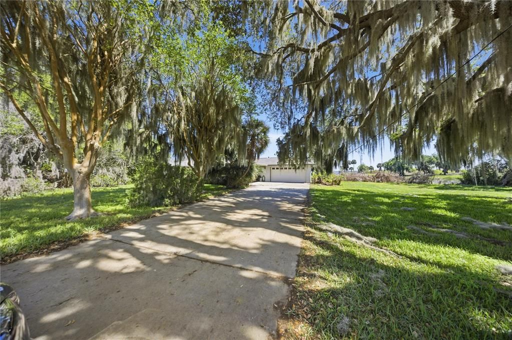 For Sale: $539,000 (2 beds, 3 baths, 2240 Square Feet)
