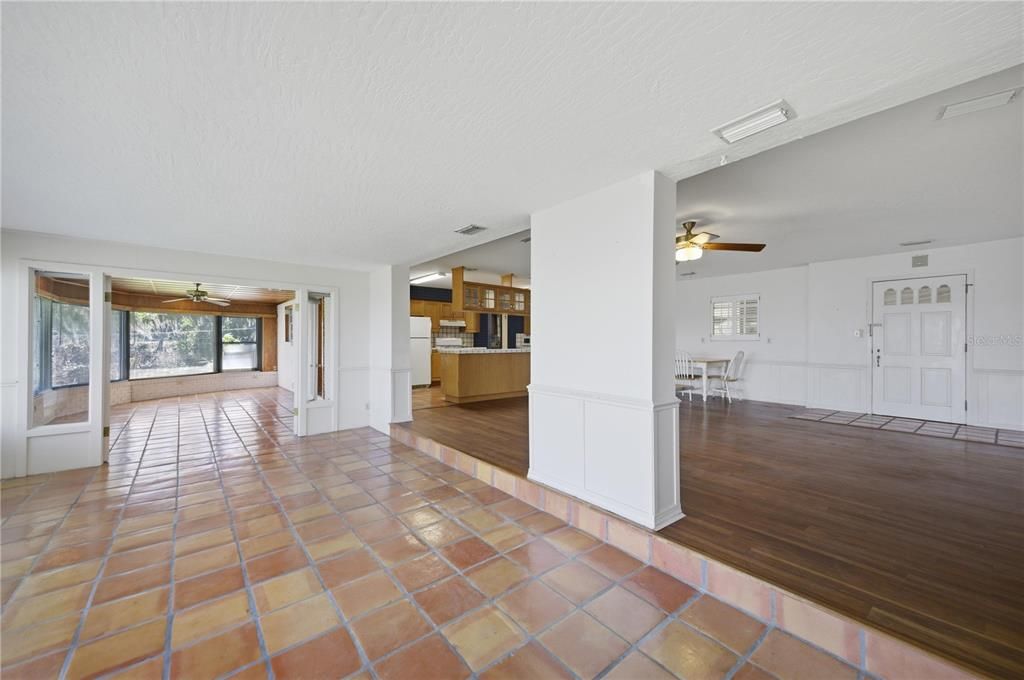 For Sale: $539,000 (2 beds, 3 baths, 2240 Square Feet)