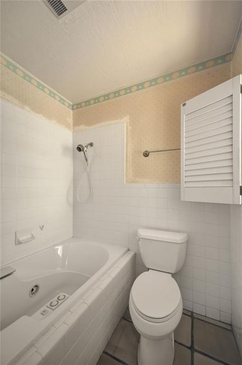 For Sale: $539,000 (2 beds, 3 baths, 2240 Square Feet)