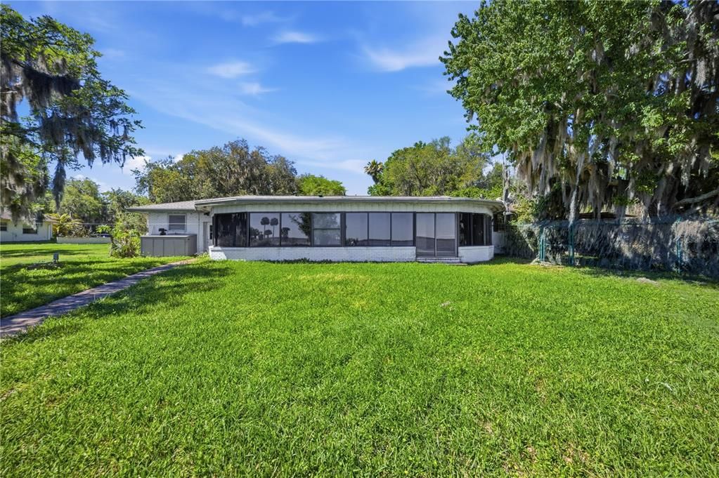 For Sale: $539,000 (2 beds, 3 baths, 2240 Square Feet)