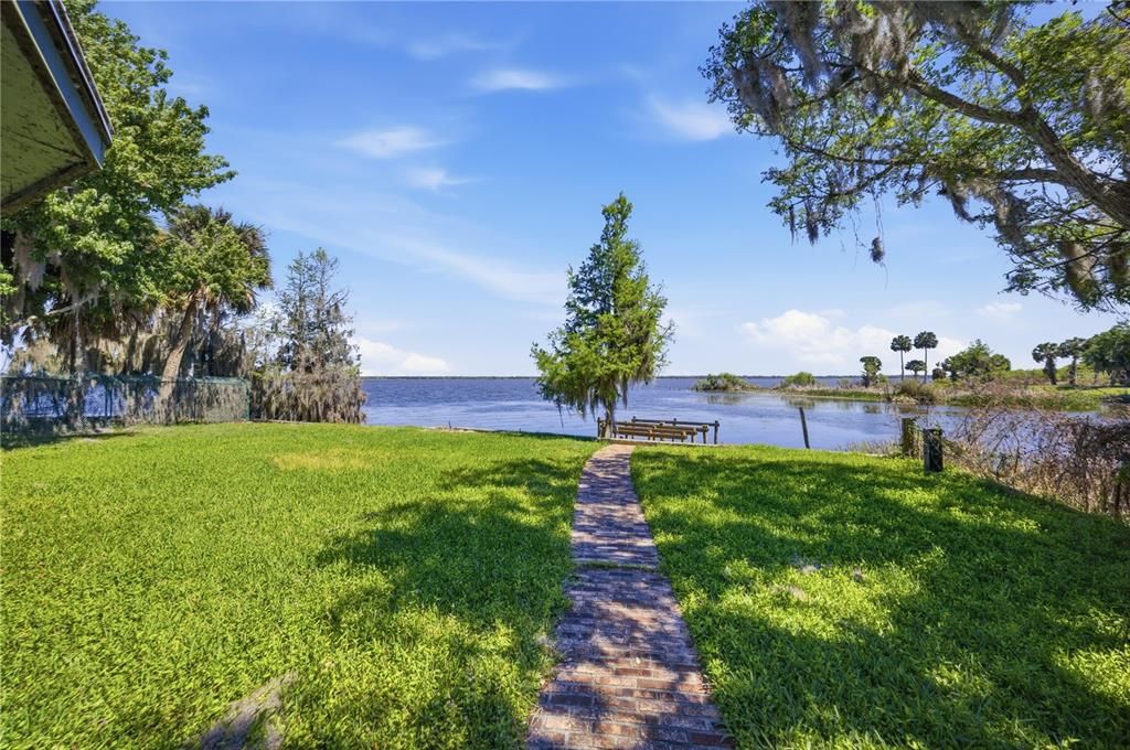 For Sale: $539,000 (2 beds, 3 baths, 2240 Square Feet)