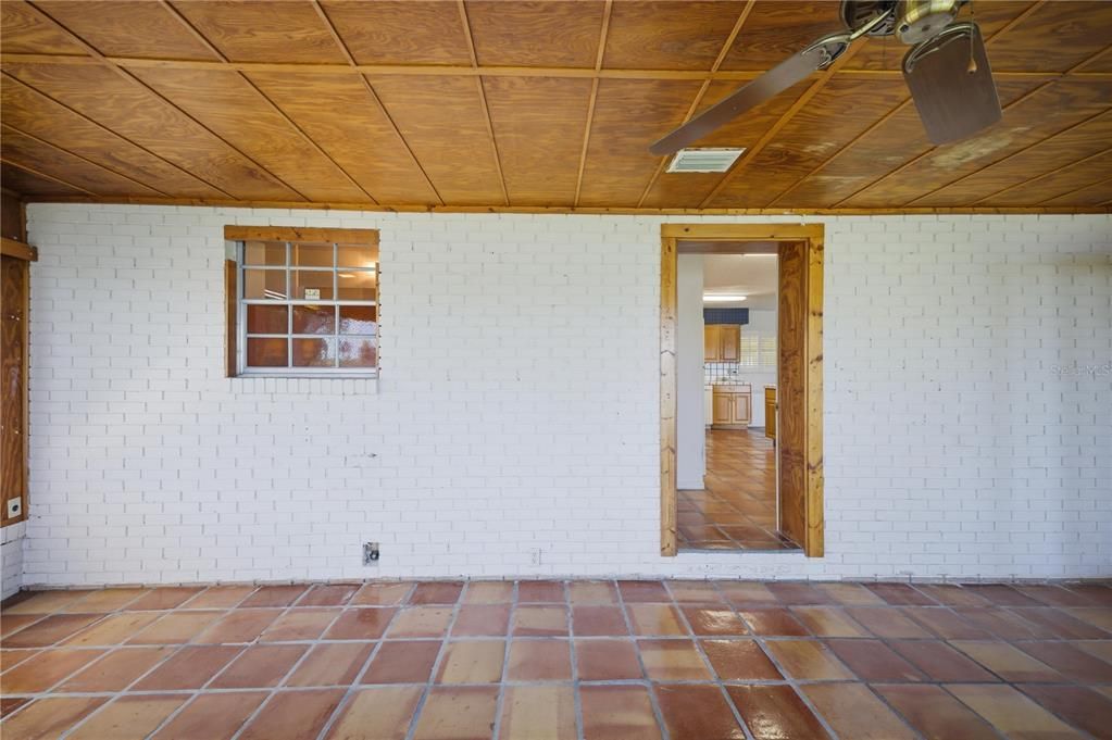 For Sale: $539,000 (2 beds, 3 baths, 2240 Square Feet)