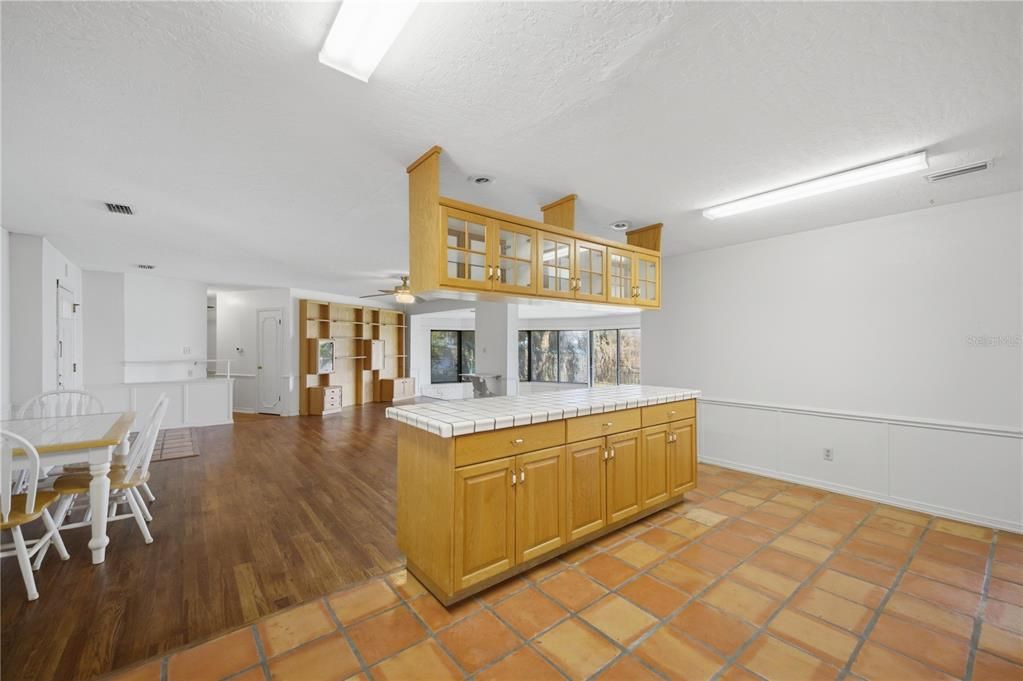 For Sale: $539,000 (2 beds, 3 baths, 2240 Square Feet)