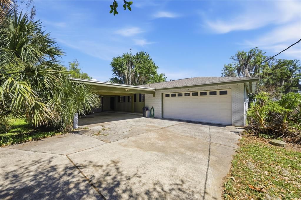For Sale: $539,000 (2 beds, 3 baths, 2240 Square Feet)