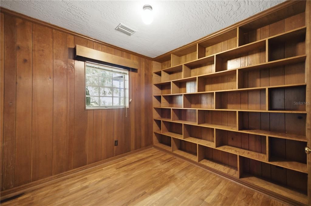 For Sale: $539,000 (2 beds, 3 baths, 2240 Square Feet)
