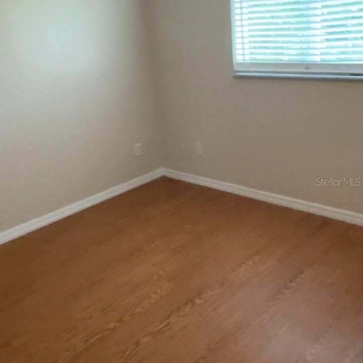 For Rent: $2,000 (3 beds, 2 baths, 1372 Square Feet)