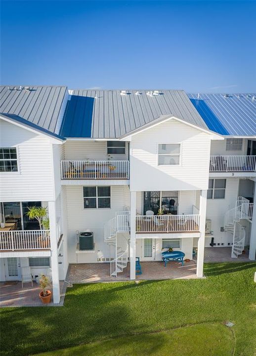 На продажу: $799,999 (3 спален, 2 ванн, 2415 Квадратных фут)