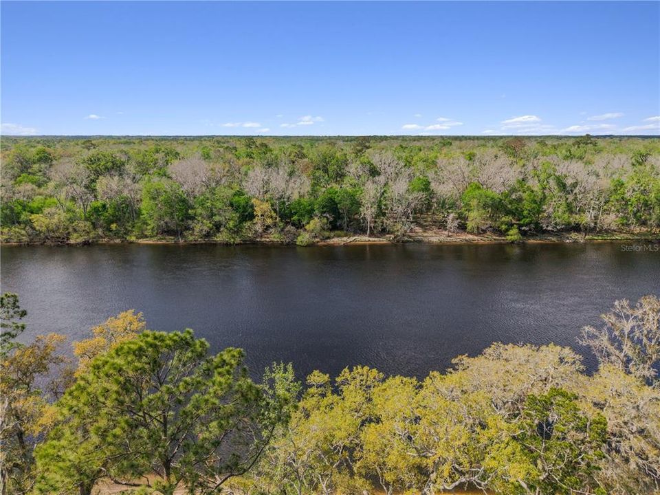 待售: $115,000 (1.28 acres)