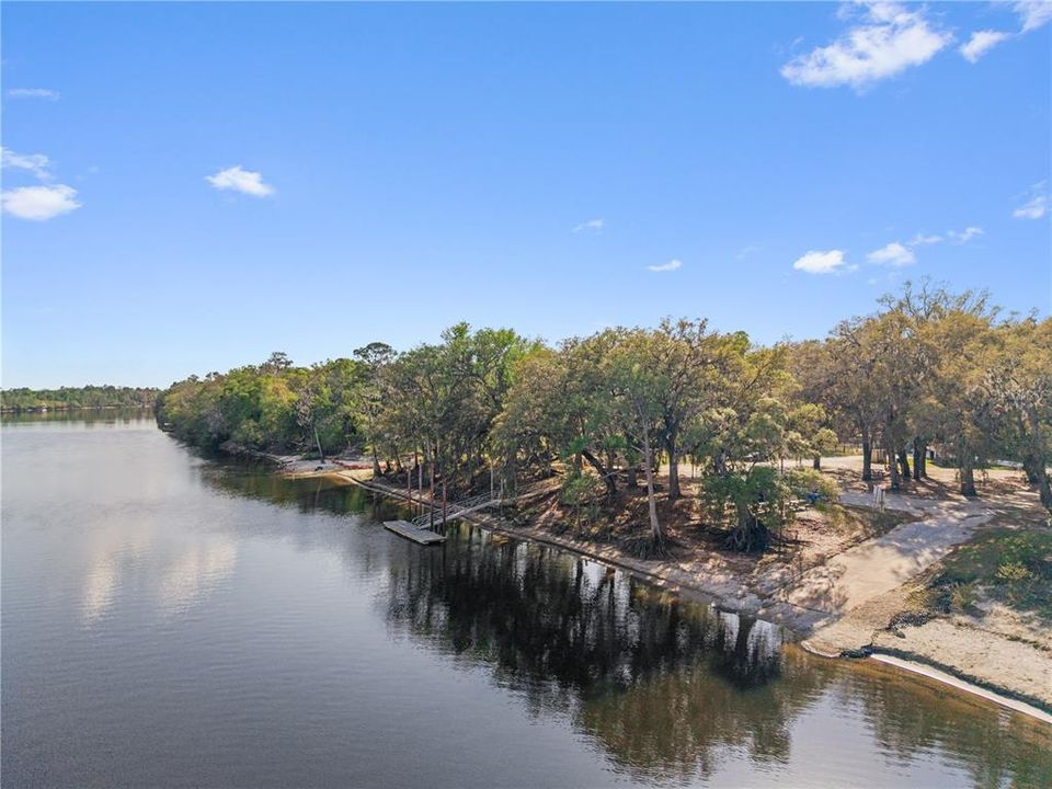 待售: $115,000 (1.28 acres)