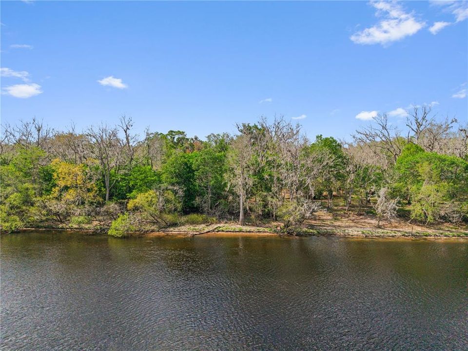 待售: $115,000 (1.28 acres)