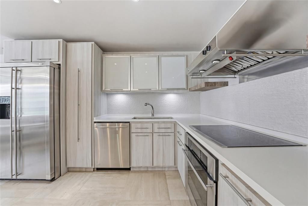 For Sale: $799,000 (3 beds, 2 baths, 1998 Square Feet)