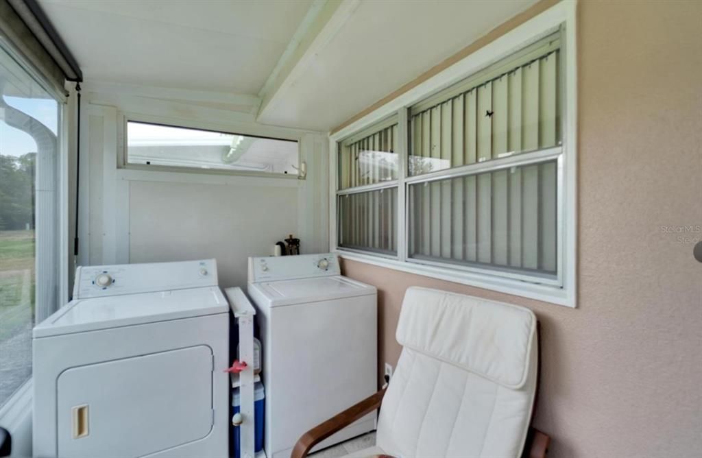 На продажу: $119,900 (2 спален, 2 ванн, 960 Квадратных фут)