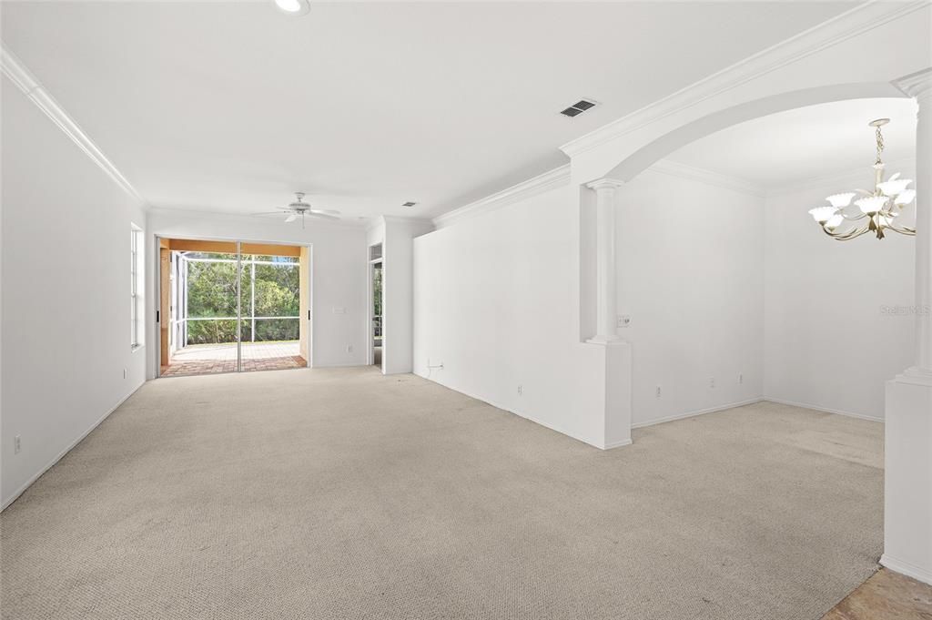 Activo con contrato: $439,000 (2 camas, 2 baños, 1552 Pies cuadrados)