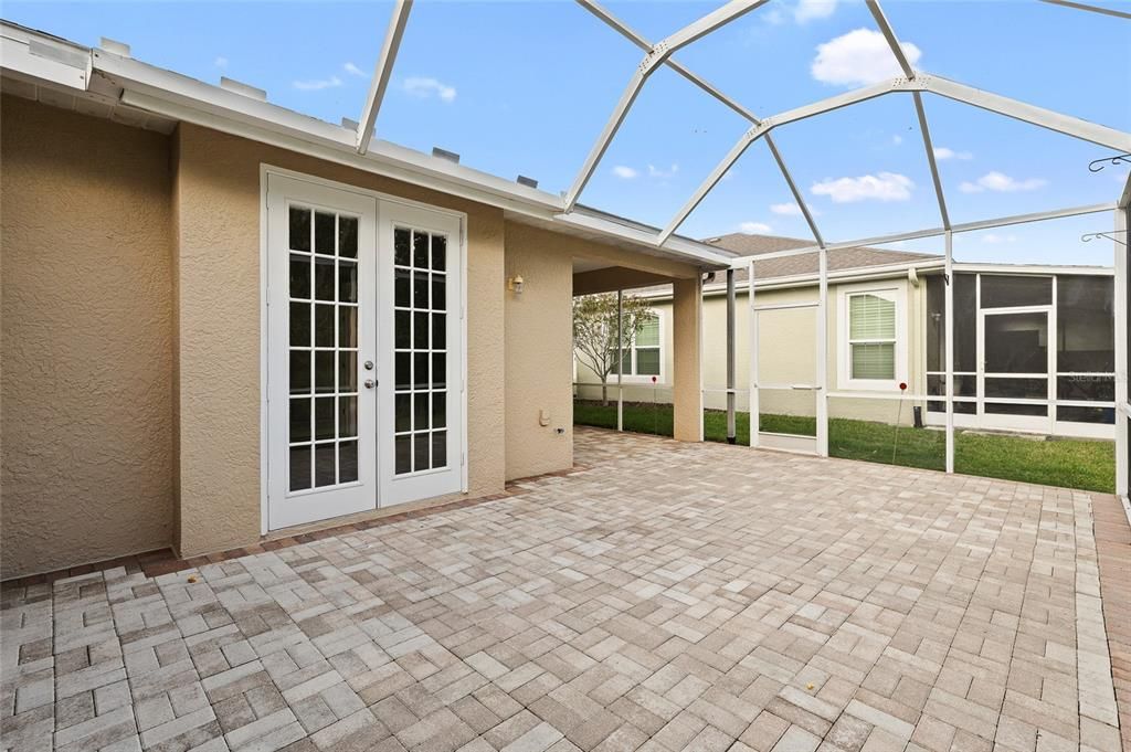 Activo con contrato: $439,000 (2 camas, 2 baños, 1552 Pies cuadrados)