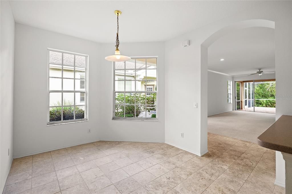 Activo con contrato: $439,000 (2 camas, 2 baños, 1552 Pies cuadrados)