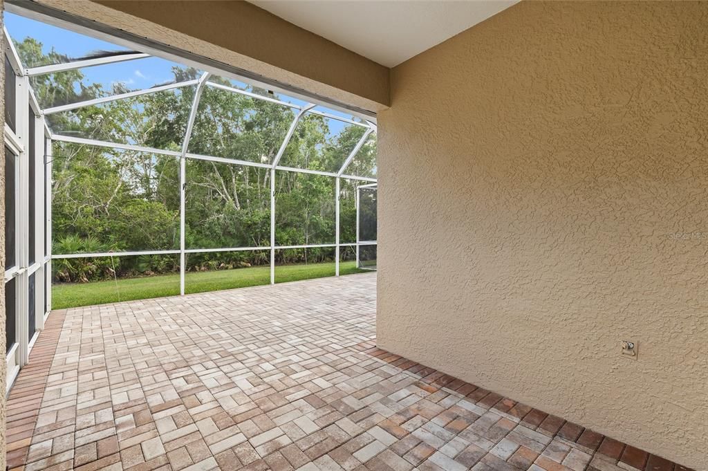 Activo con contrato: $439,000 (2 camas, 2 baños, 1552 Pies cuadrados)