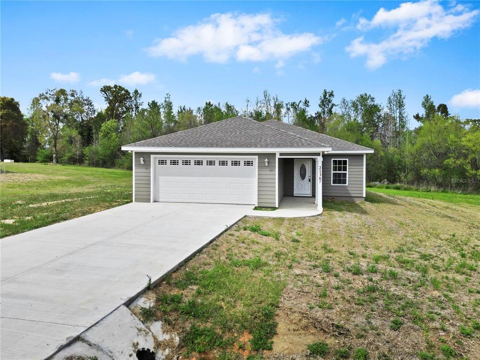 For Sale: $279,000 (3 beds, 2 baths, 1385 Square Feet)