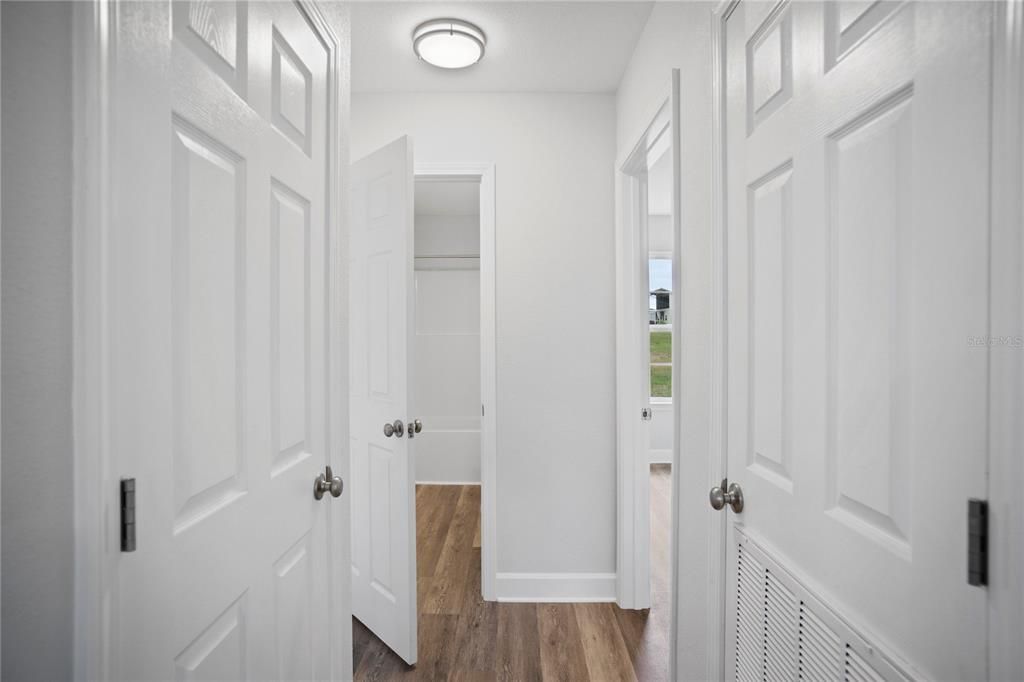 For Sale: $279,000 (3 beds, 2 baths, 1385 Square Feet)