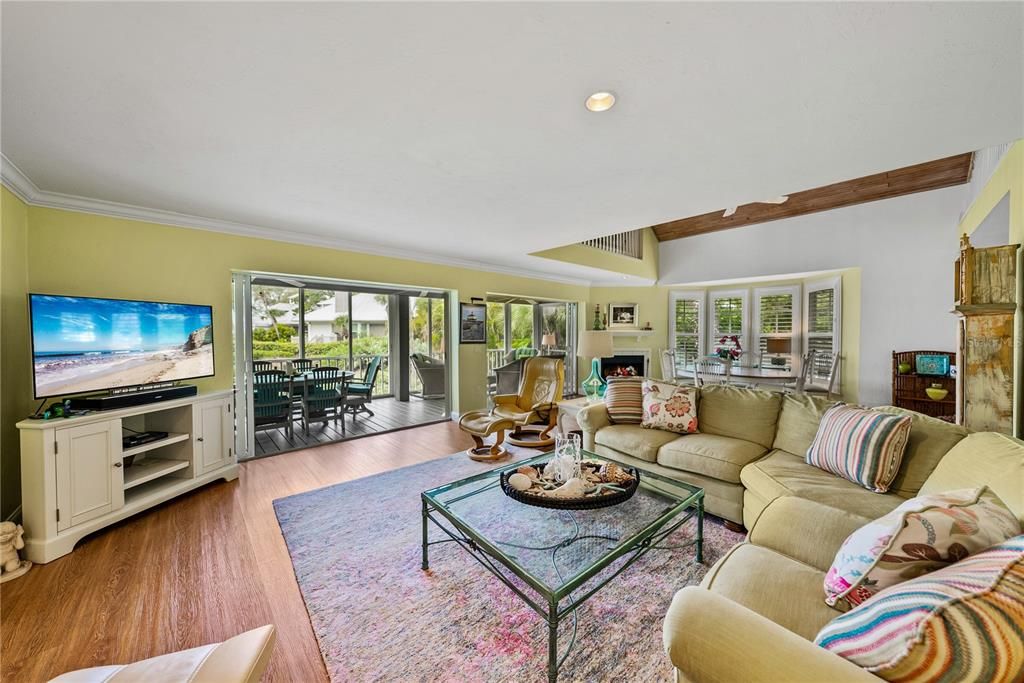 For Sale: $3,250,000 (3 beds, 3 baths, 3088 Square Feet)
