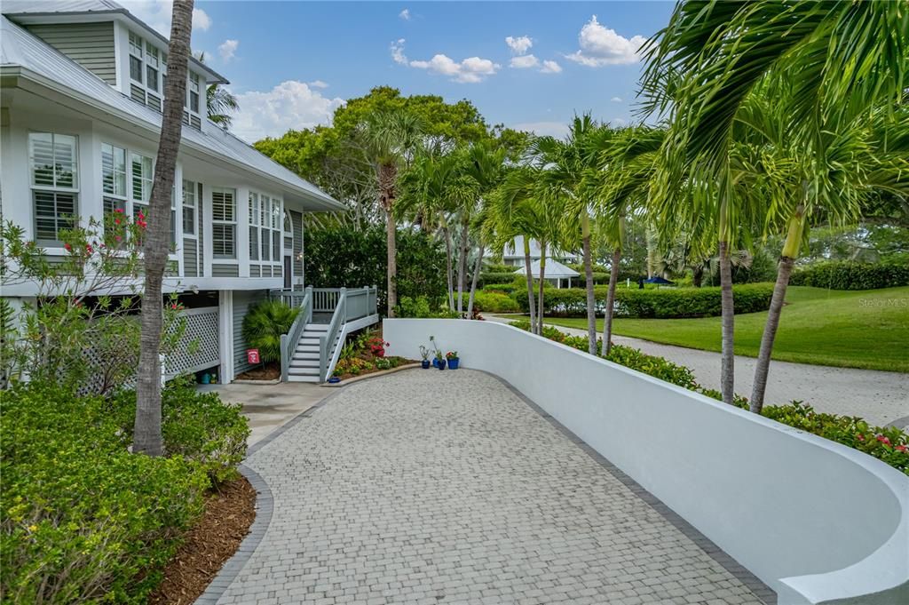 For Sale: $3,250,000 (3 beds, 3 baths, 3088 Square Feet)