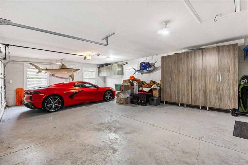 En Venta: $1,100,000 (4 camas, 3 baños, 2570 Pies cuadrados)