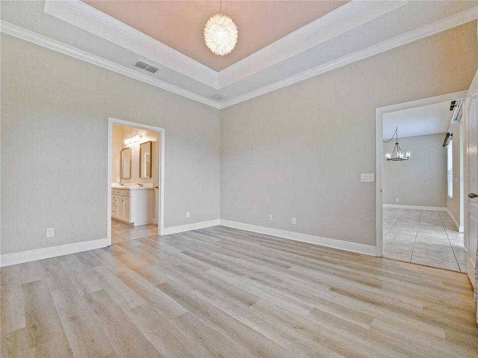 Activo con contrato: $414,900 (3 camas, 2 baños, 1792 Pies cuadrados)
