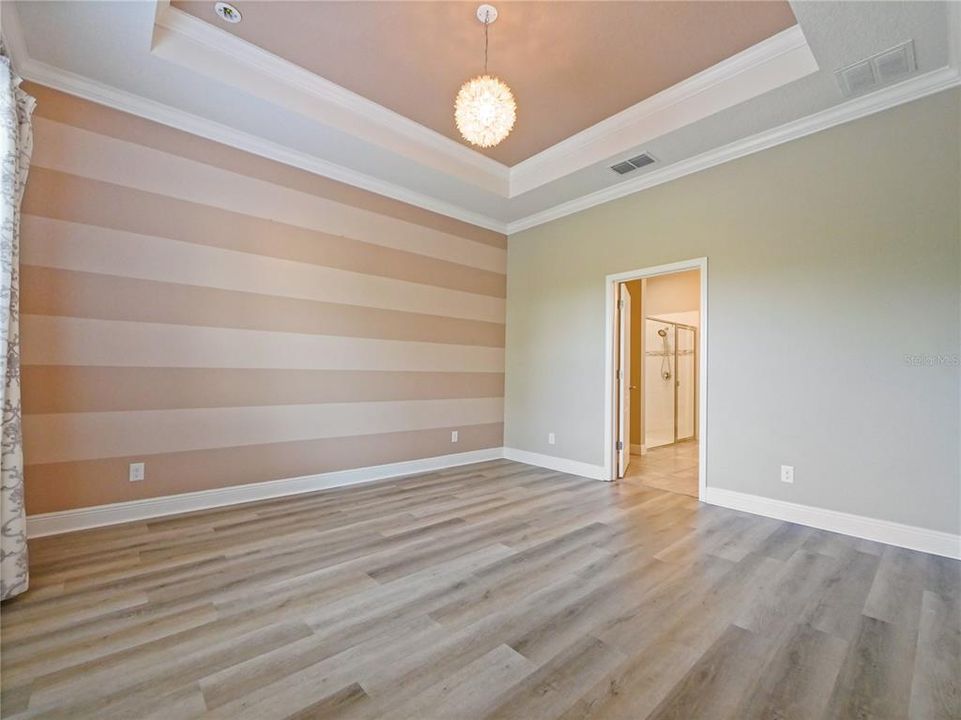 Activo con contrato: $414,900 (3 camas, 2 baños, 1792 Pies cuadrados)
