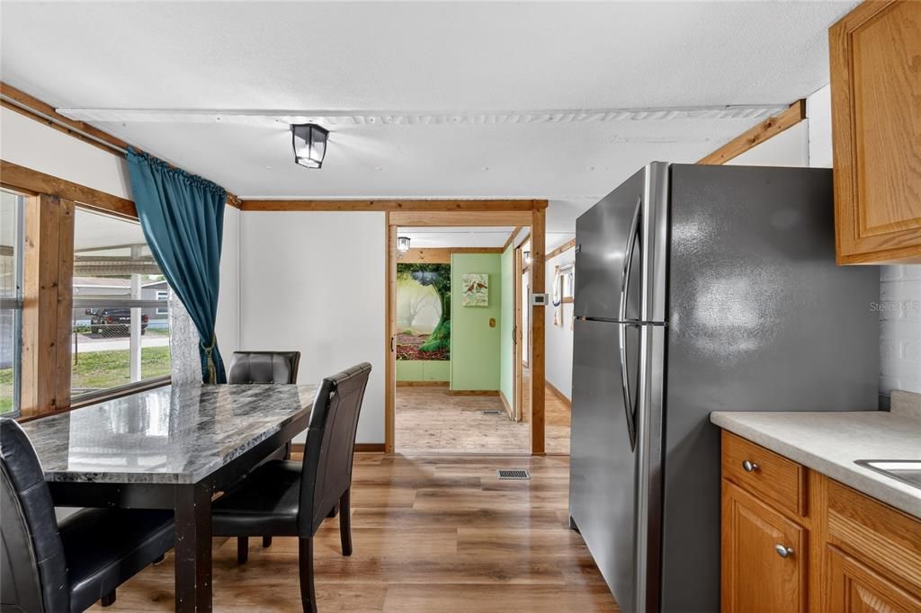 For Sale: $199,900 (3 beds, 1 baths, 672 Square Feet)
