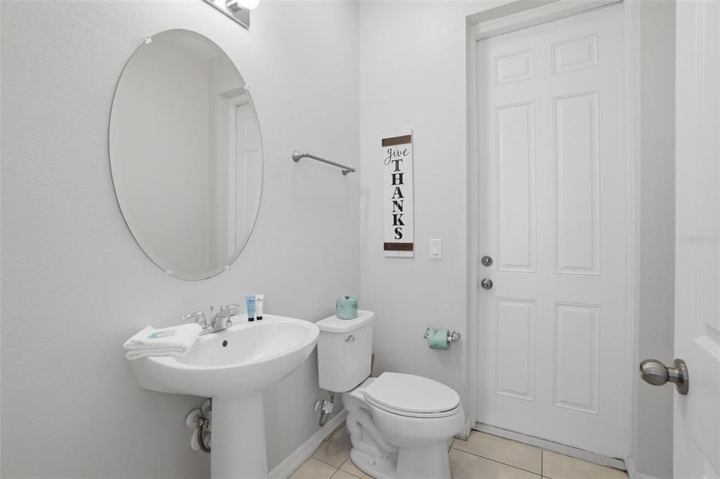 Active With Contract: $519,990 (5 beds, 4 baths, 2294 Square Feet)