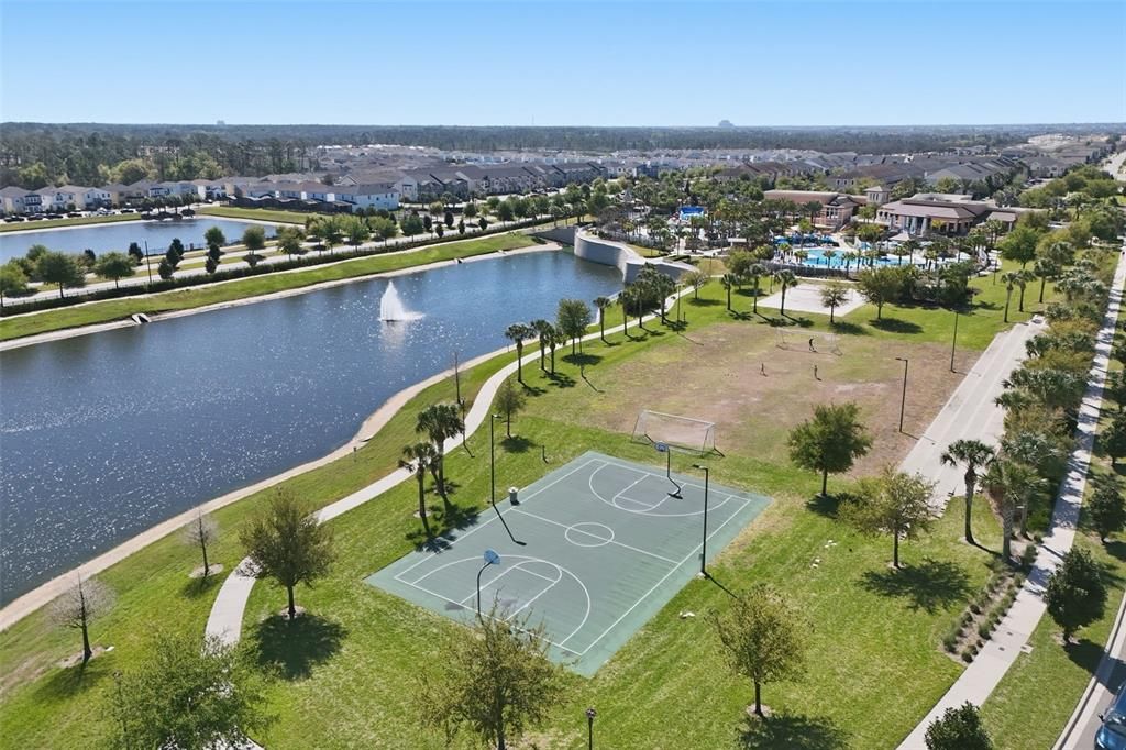 Active With Contract: $519,990 (5 beds, 4 baths, 2294 Square Feet)