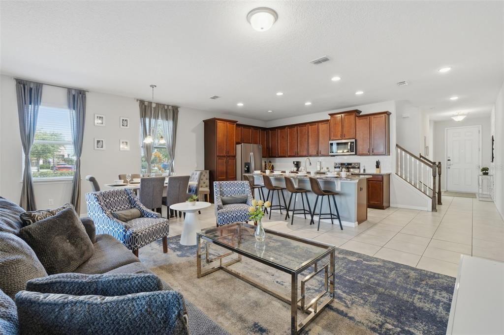Active With Contract: $519,990 (5 beds, 4 baths, 2294 Square Feet)