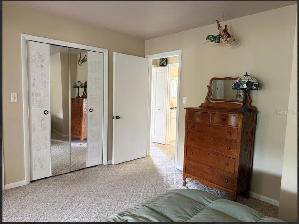 В аренду: $2,000 (2 спален, 1 ванн, 1449 Квадратных фут)