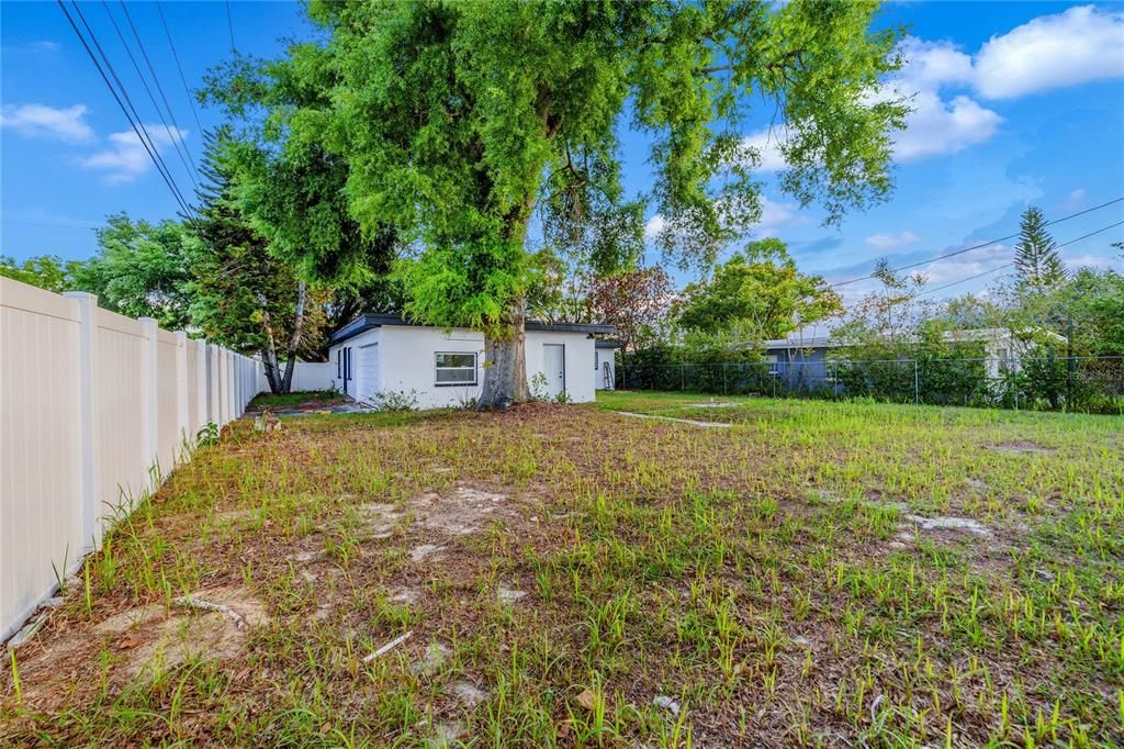 Activo con contrato: $435,000 (4 camas, 3 baños, 1948 Pies cuadrados)