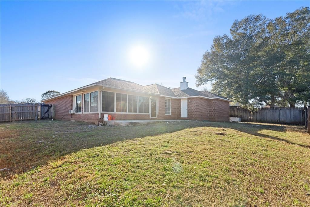En Venta: $329,999 (5 camas, 3 baños, 2838 Pies cuadrados)