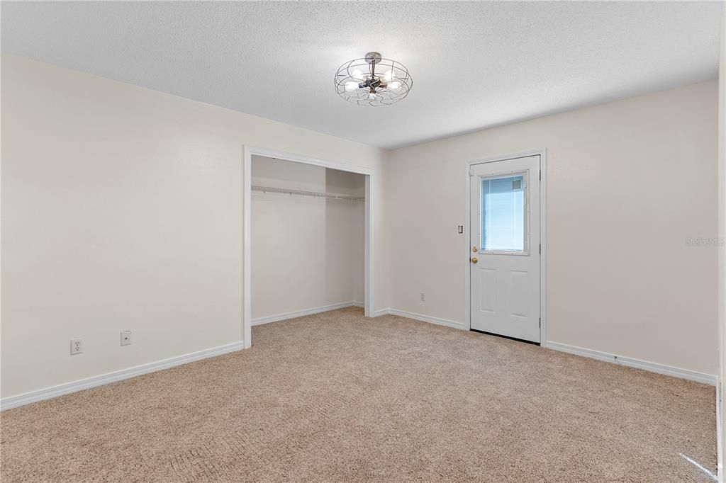 En Venta: $329,999 (5 camas, 3 baños, 2838 Pies cuadrados)